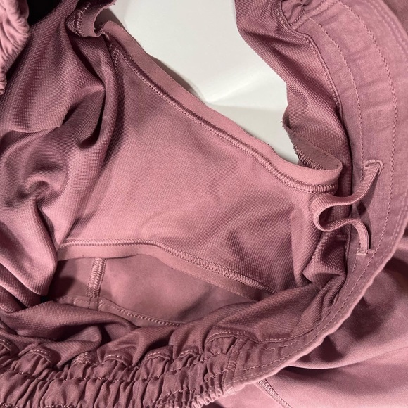 Lululemon Hotty Hot Short II *2.5" - Picture 6 of 7